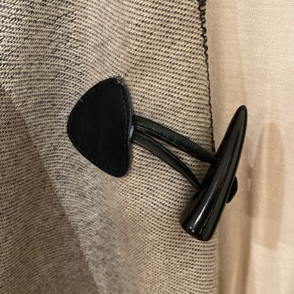 Outlander Style Poncho - Picture 3 of 4